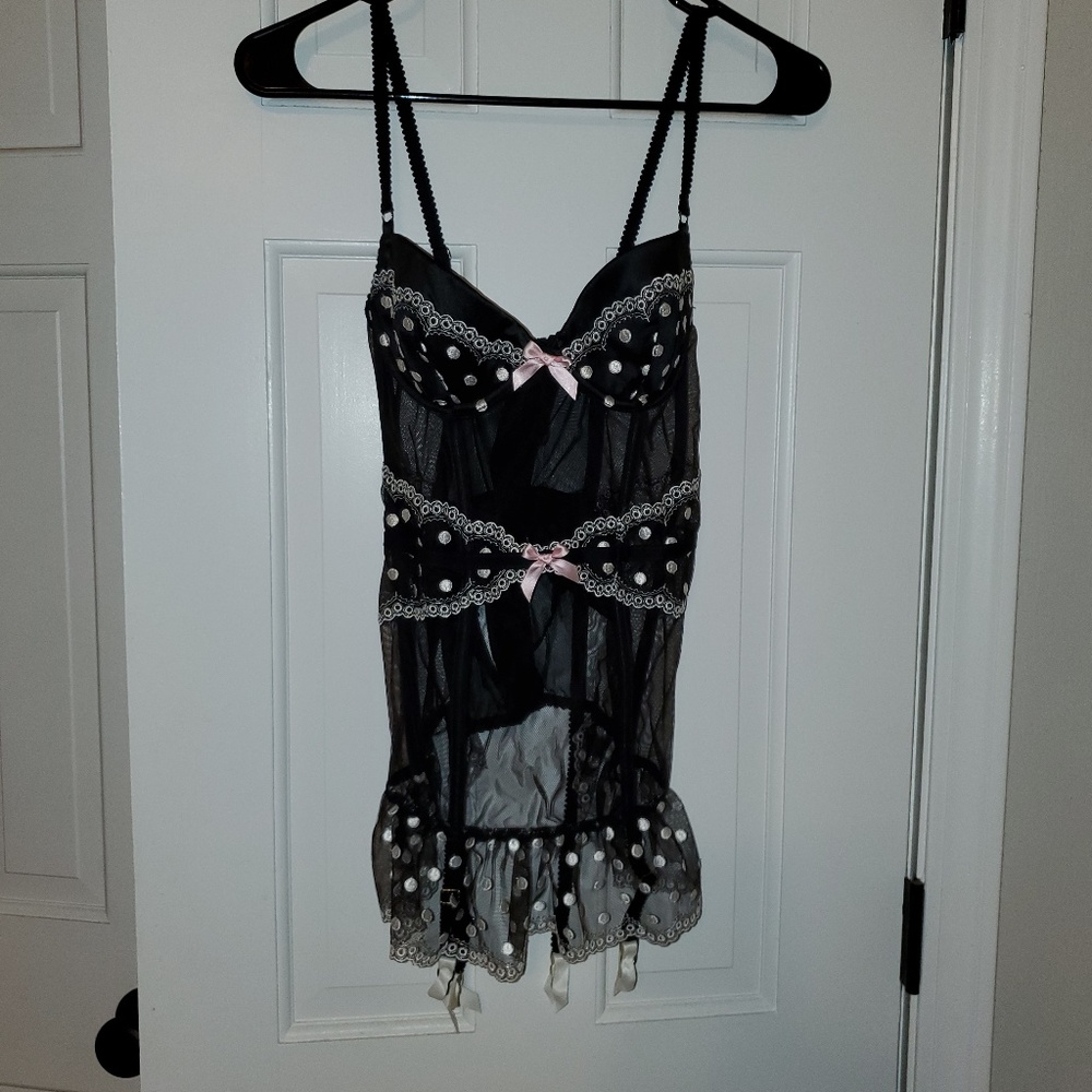 Victoria's Secret 34B Merrywidow Corset w/Garters